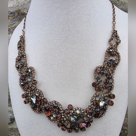 NWT - Sorrelli Brown and Amber Crystal Statement Necklace